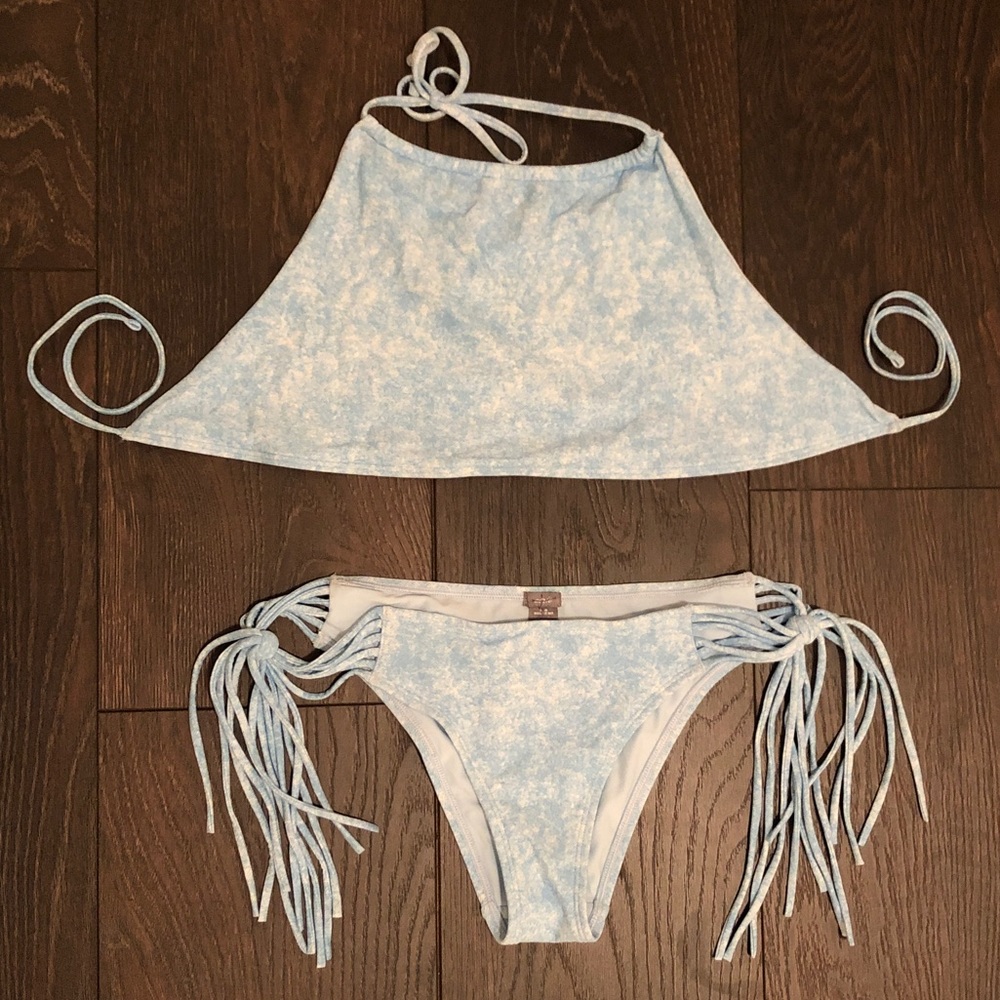 High neck blue bikini